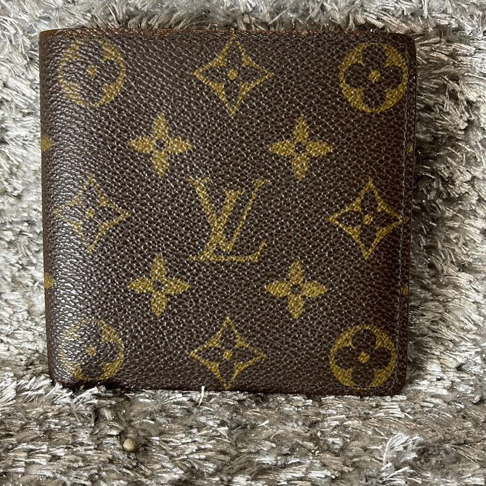 LOUIS VUITTON Custom monogram portefeiulle Marco Unisex Bifold Wallet